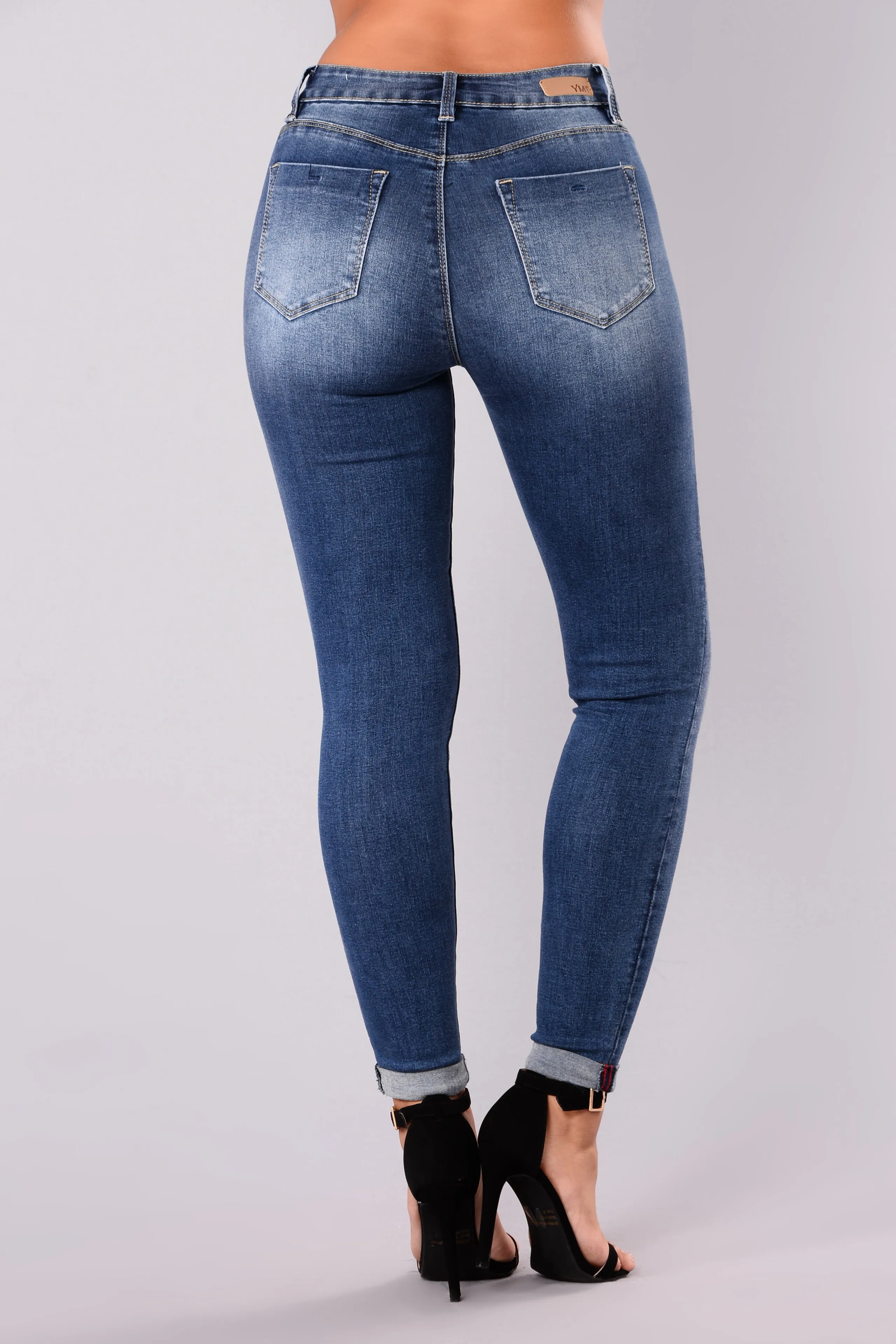 A Denim Affair Ankle Jeans - Medium Blue Wash