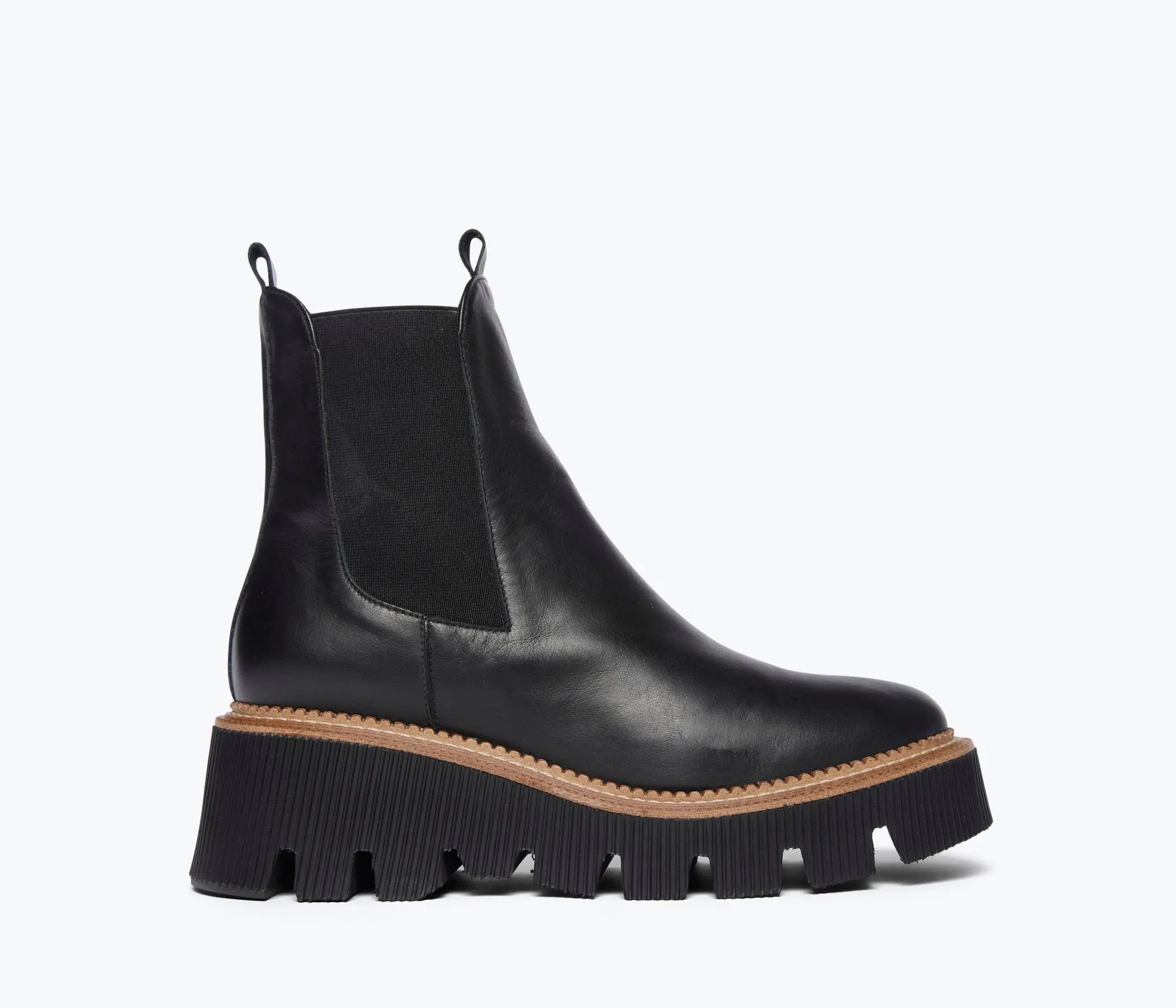 BESS LUG SOLE CHELSEA BOOT