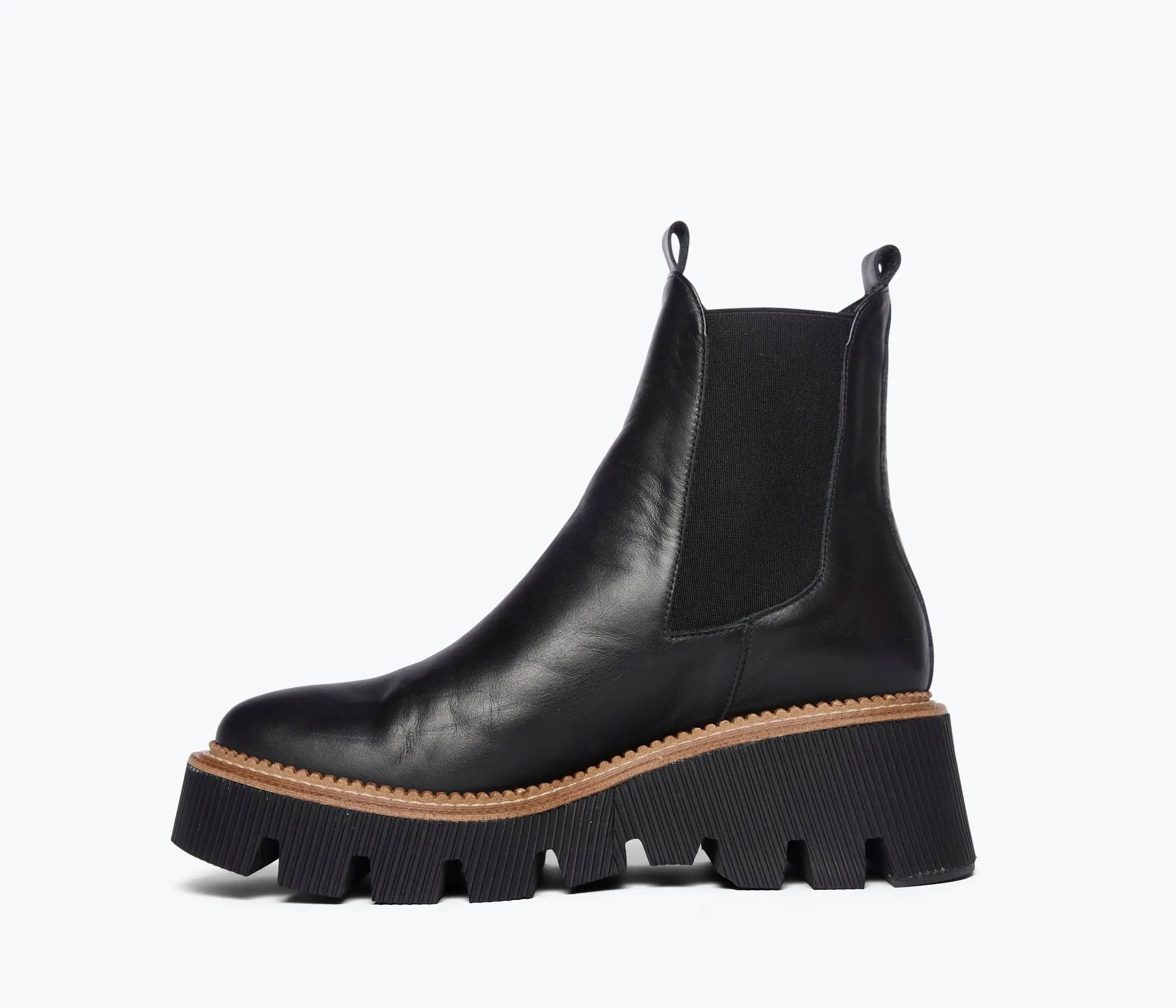 BESS LUG SOLE CHELSEA BOOT