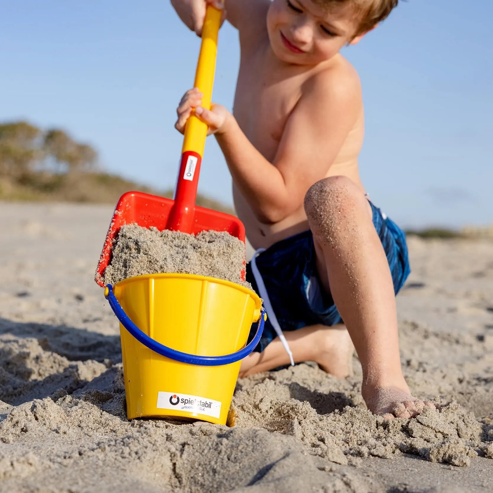 Children's Long Handled Flat Shovel for Snow or Sand