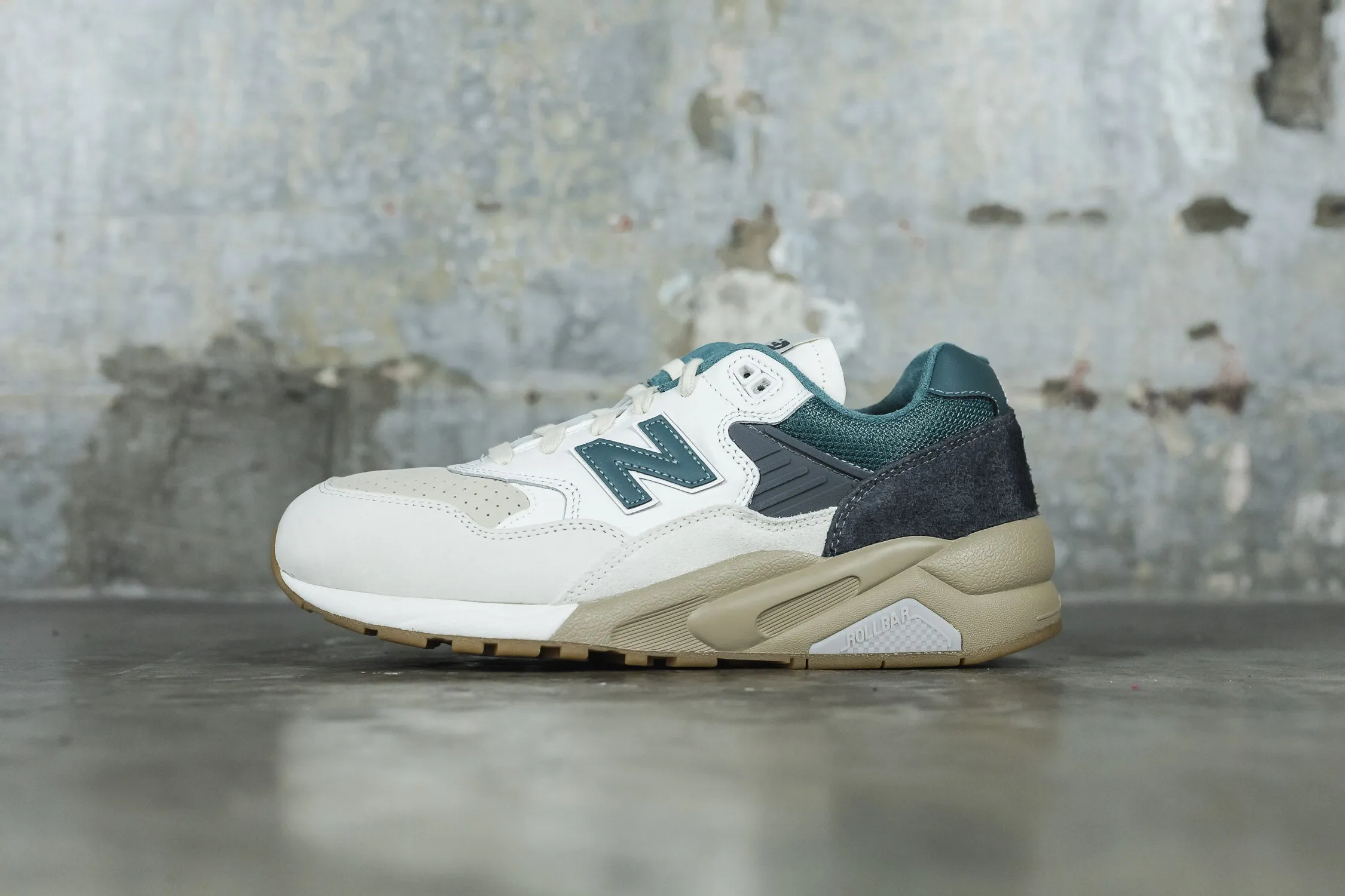 New Balance MT580 'Rain Cloud'